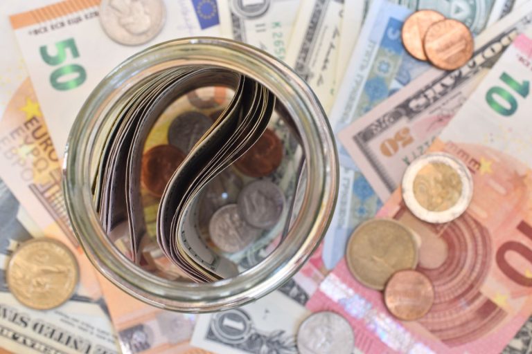 Geldanlage in Österreich - Tipps zum Weltspartag