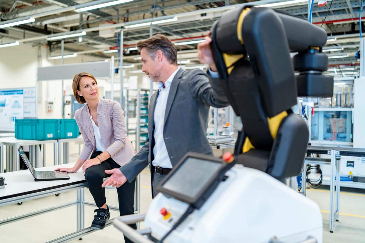 Industrie-Robotik und Industrial AI - welche Konferenzen zahlen sich aus?