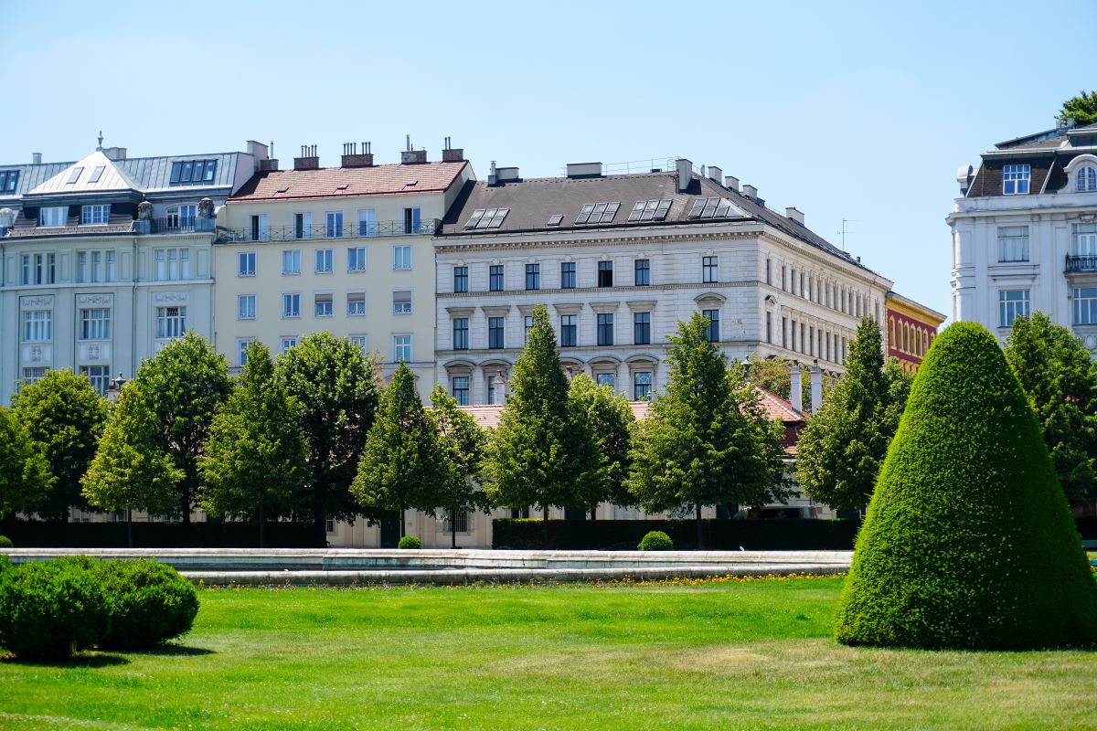 Eigentumswohnung kaufen in Österreich - Kosten und Details beachten